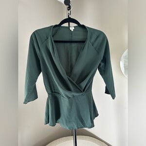 Aritzia Wilfred Japanese crepe Wrap Blouse in Forest Green Size 2
